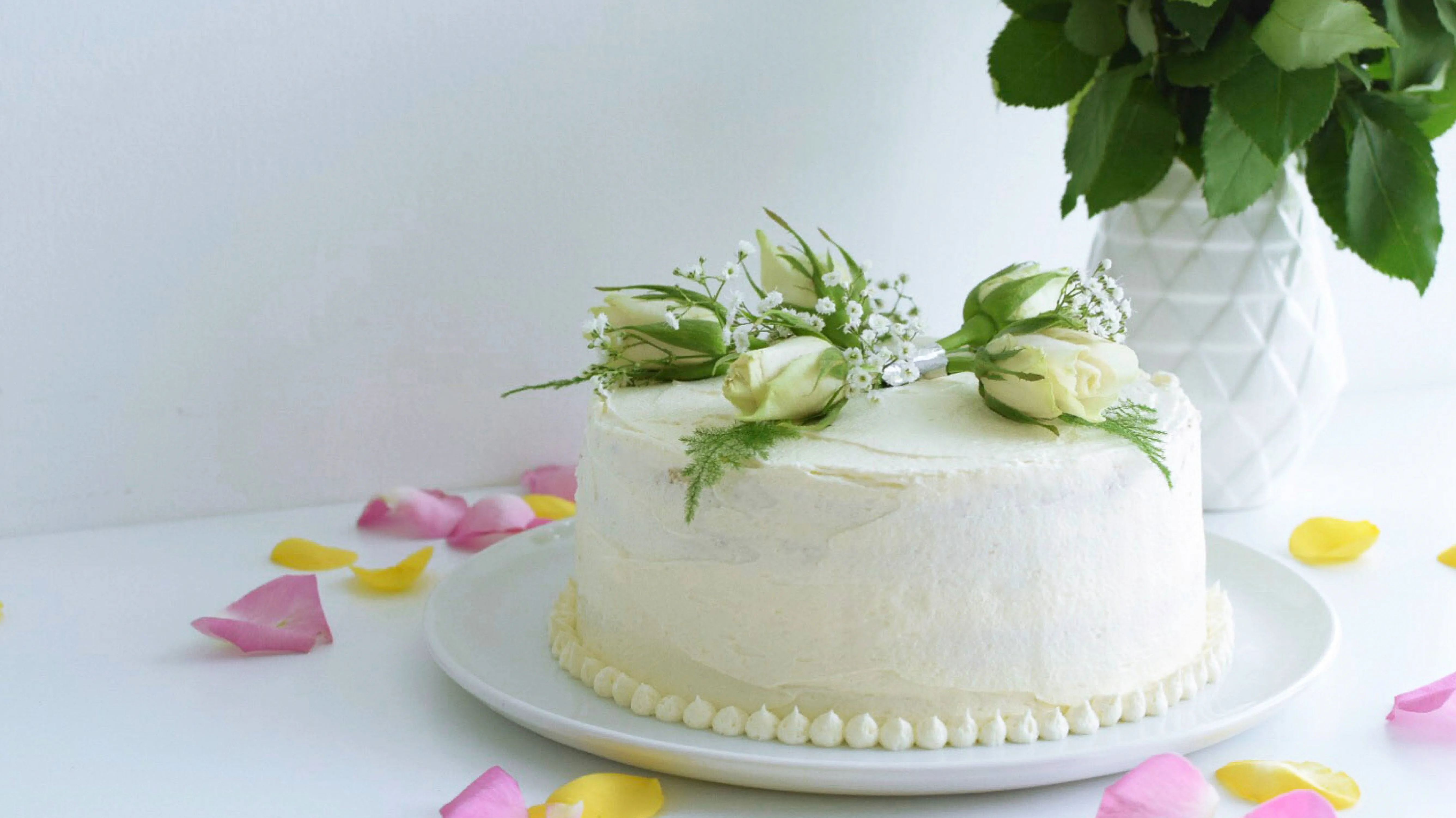 recipe image Elderflower and Lemon Curd Celebration Cake